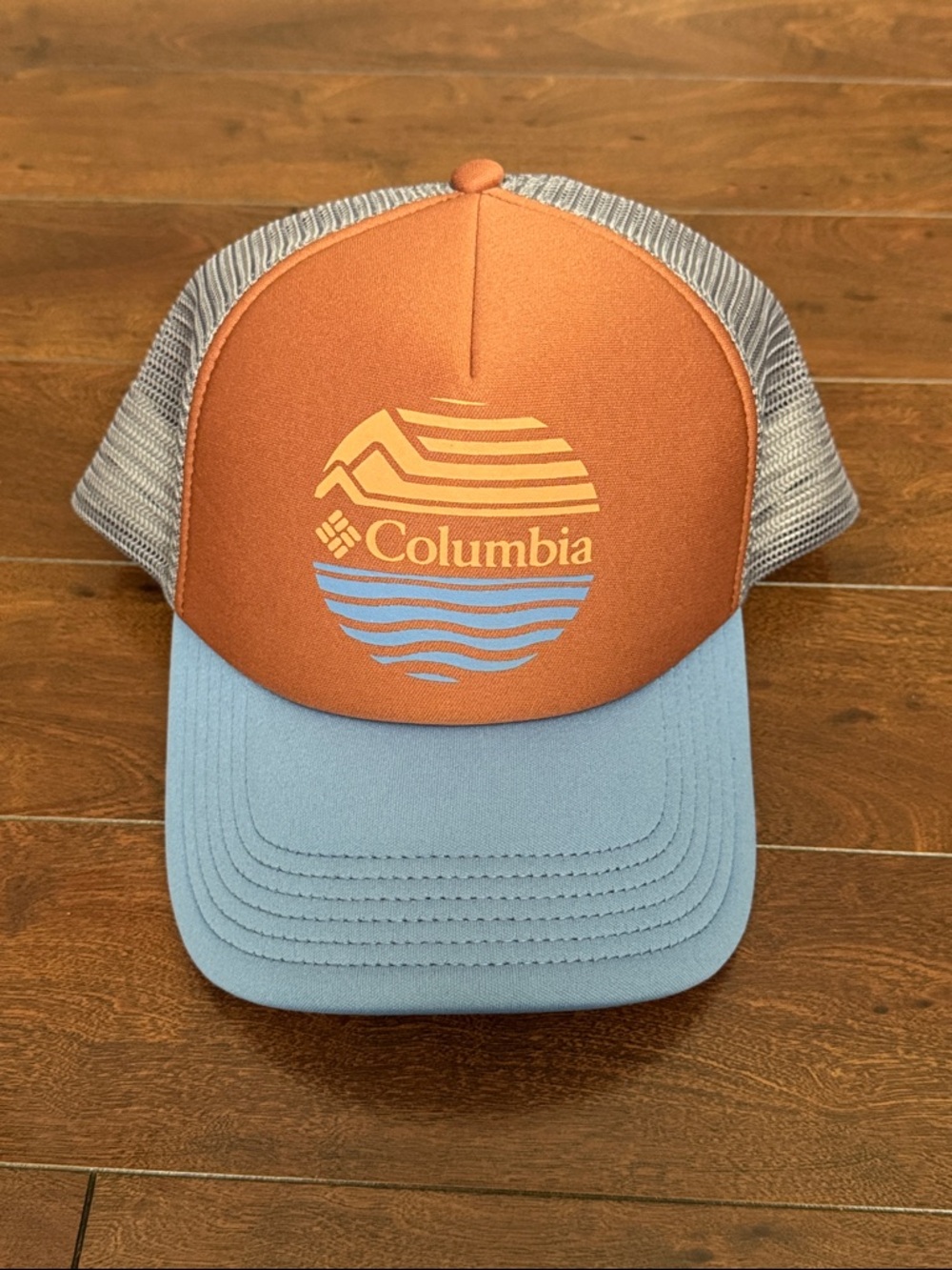 BNWT Columbia Camp Break Foam Trucker Hat